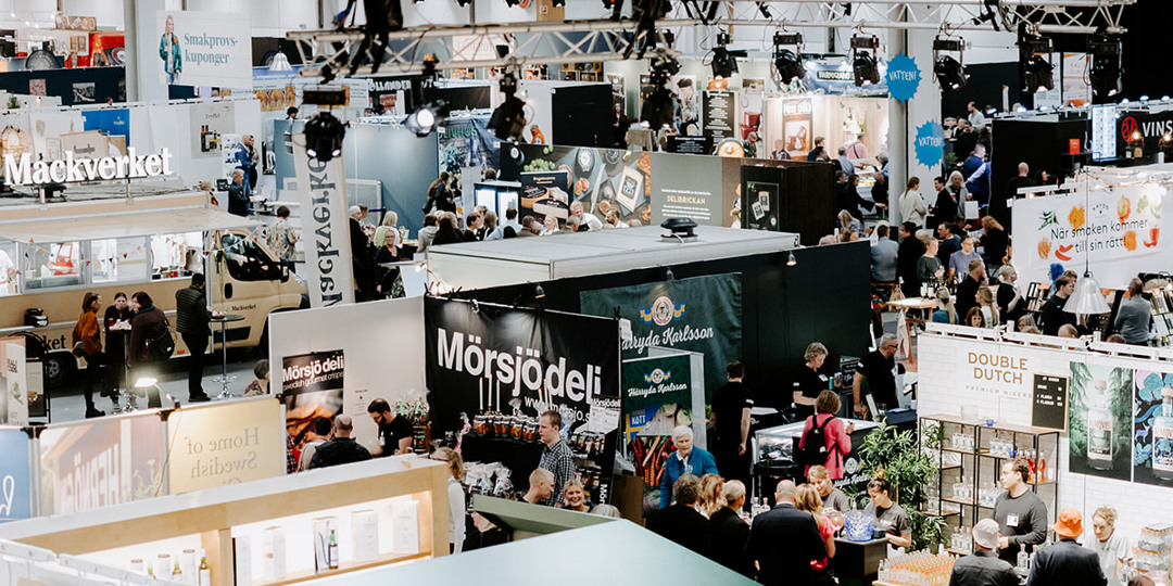 Products and services 1 Reklam, sponsring och partnerskap