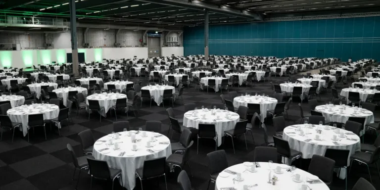 A6 – Up to 550 people