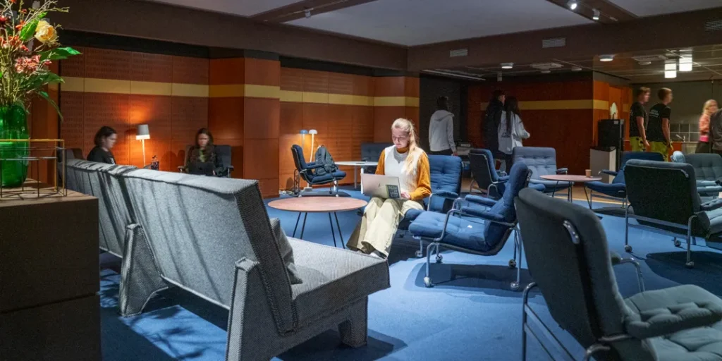 Utställarlounge_03